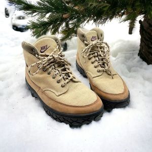 Nike ACG Rare Vintage 90’s Suede Leather Tall Lace Up Hiking Boots Outdoor Brown